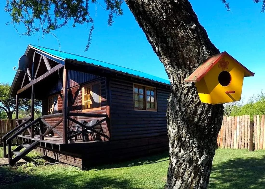 Cabañas Los Troncos, cabañas en Colón