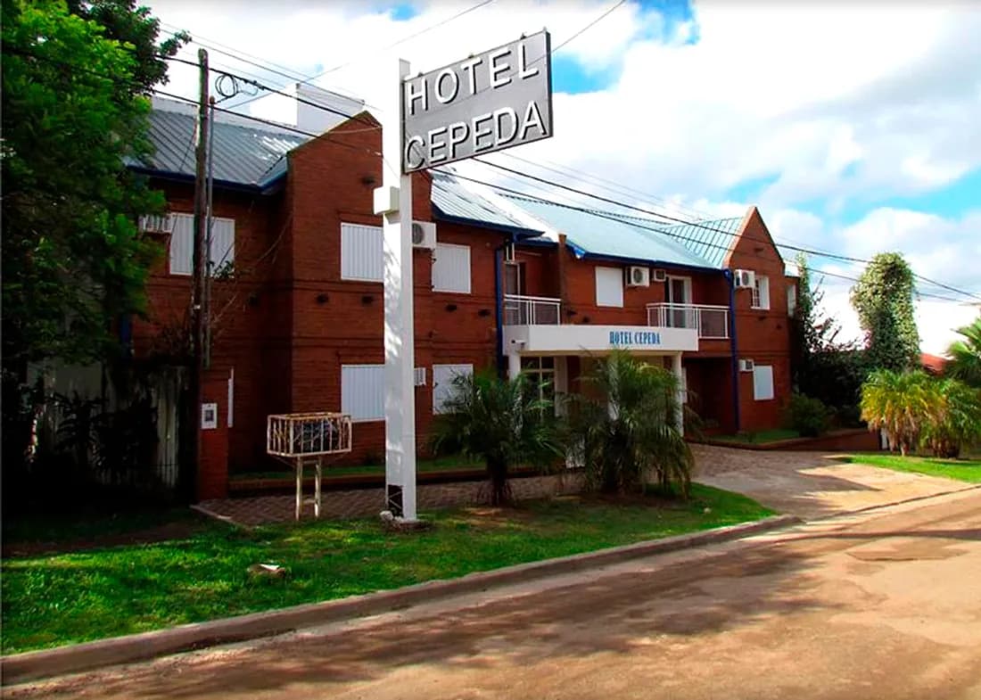 Hotel Cepeda, hoteles en Colón
